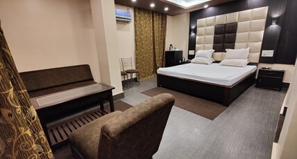 Hotel Spark Room Type - Executive Deluxe AC Room