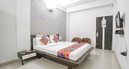 Skylon Hotel Room Type - Super Deluxe A/c  Room