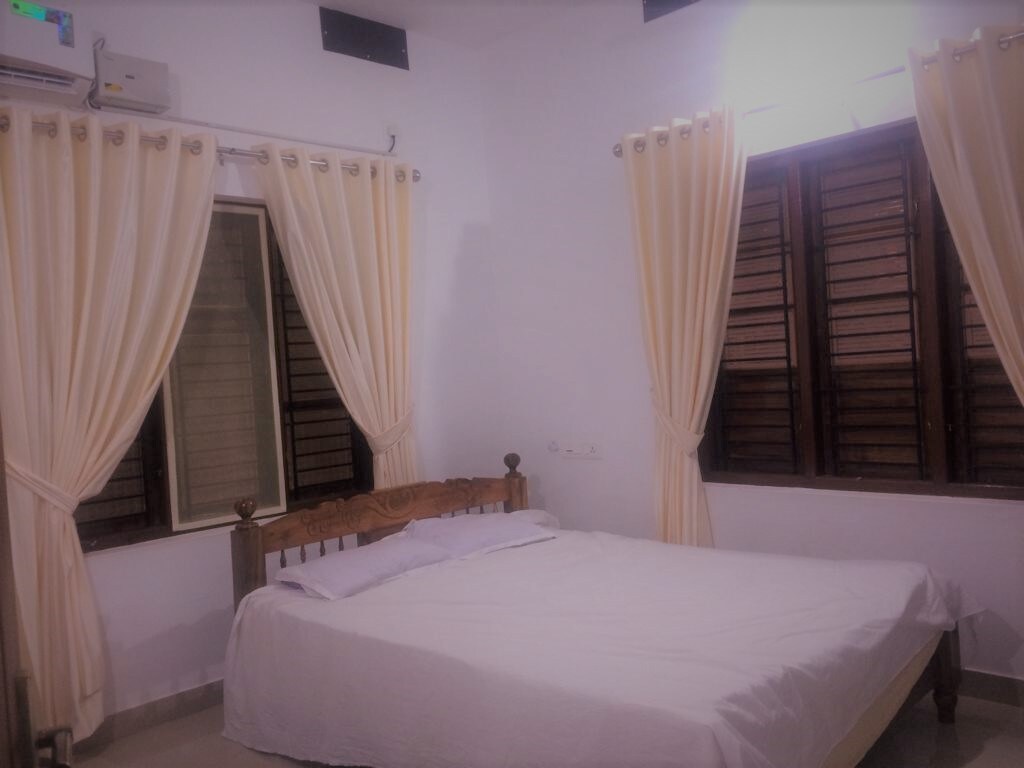 Lakelet homestay - Tap to explore photos