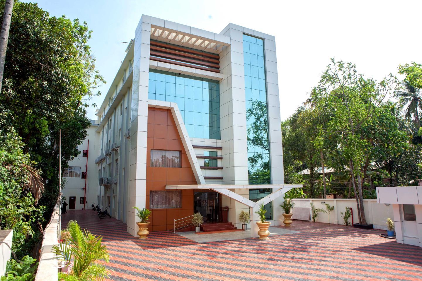 Madathil Regency Hotel - Tap to explore photos