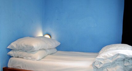Flying Pig Uptown Room Type - Double Bed in 12-Person Mixed Dormitory Room