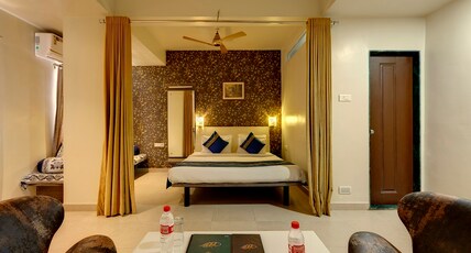 Hotel Orient Crown Room Type - Deluxe AC Room