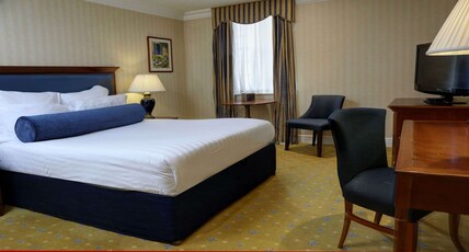 Best Western Plus Birmingham NEC Meriden Manor Hotel Room Type - 1 Double Bed, Non-Smoking, Executive Room Best Western Plus Birmingham NEC Meriden Manor Hotel Room Type - 1 Double Bed, Non-Smoking, Executive Room