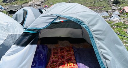 Shiva Backpackers - 100 Mtrs From Temple Room Type - Decathlon Tent ( 3 Person ) A2 Luxury