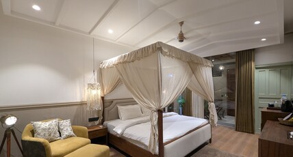 Cape House Room Type - King Room with bathtub and balcony