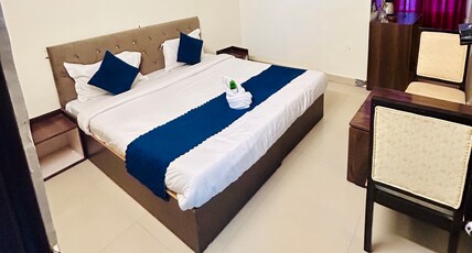 HOTEL CHANDRA GRAND Room Type - Bedroom 9