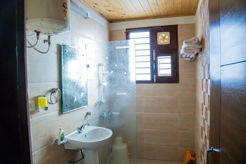 Kasauli Pine View | 2 BHK Cottages - Tap to explore photos
