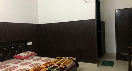 A-One Room Type - Standard Room - AC