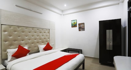 Collection O Tipsyy Inn Room Type - Classic Collection O Tipsyy Inn Room Type - Classic