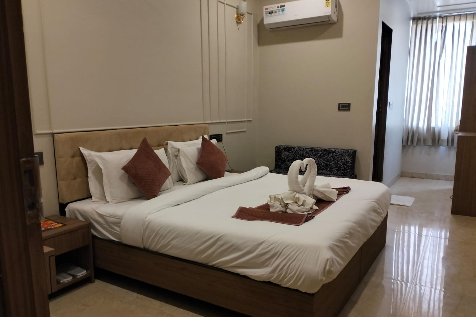 Hotel Vrindavan - Tap to explore photos