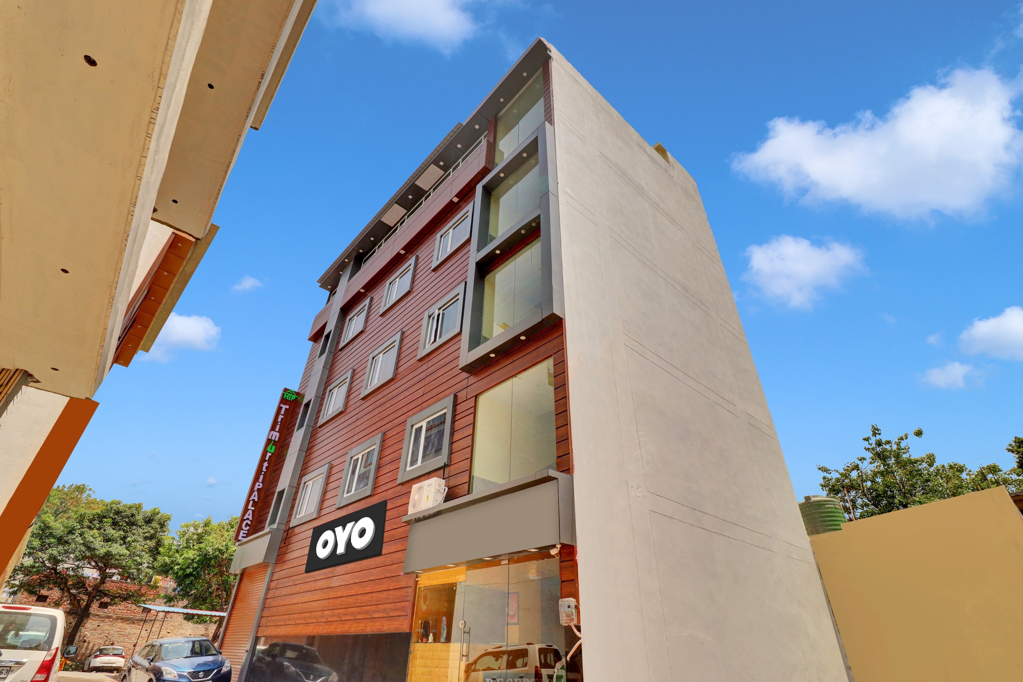 Collection O Trimurti - Tap to explore photos