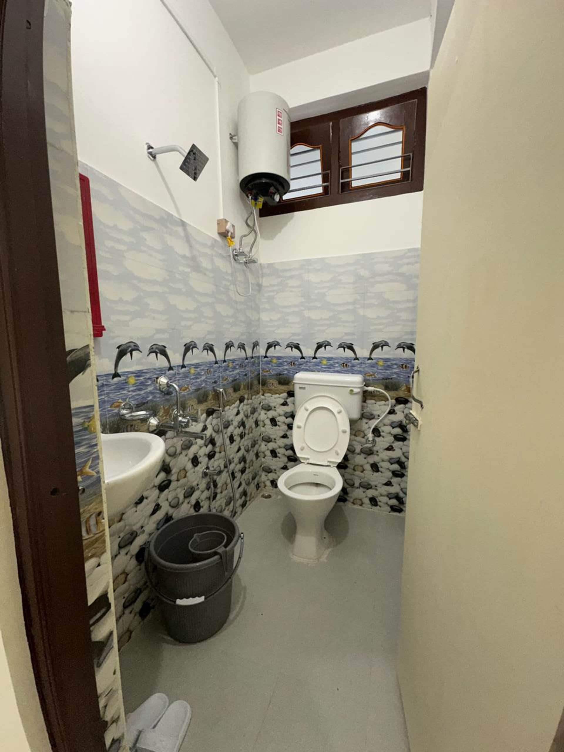 KYIT-PU COMFORT HOMESTAY - Tap to explore photos