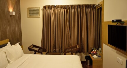 Hotel LAYA Room Type - Deluxe Room