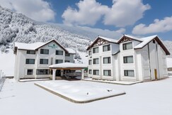 Lemon Tree Hotel, Sonmarg by the Riverside
