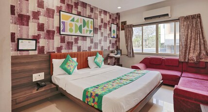 Treebo RVG, Alkapuri Room Type - Deluxe Family Room