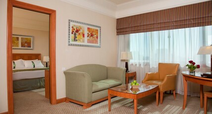 Holiday Inn Cairo Citystars Room Type - 1 Bedroom Suite 1 King Smoking