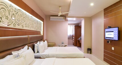 Elite Park Room Type - Family Suite AC