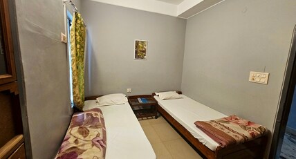 Hotel Vishal Room Type - BUDGET TWIN NON AC