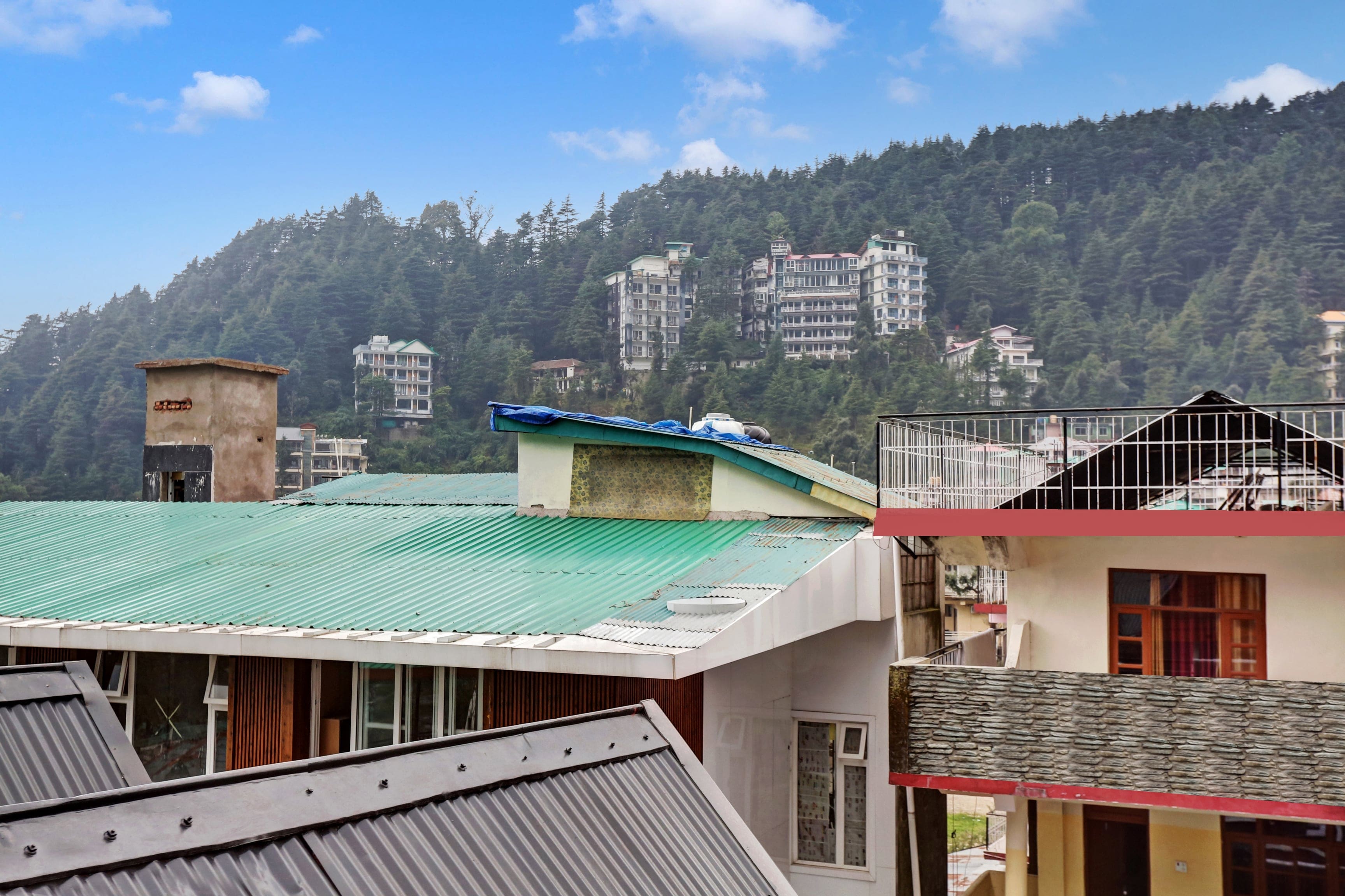 Collection O Bhagsunag Mcleodganj - Tap to explore photos
