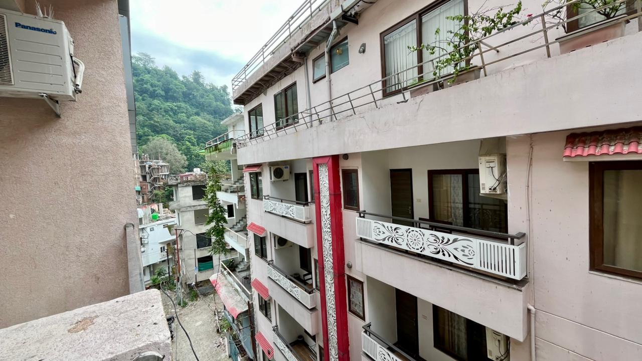 Hotel Kedar inn - Tap to explore photos