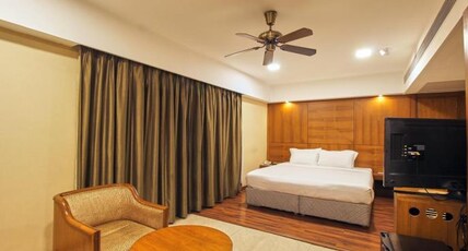 Hotel Aurora Towers Room Type - Deluxe Room with Bathtub  (Guest age above 21+)