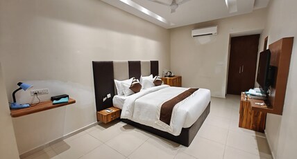 THE AERIS HOTEL Room Type - Club Room