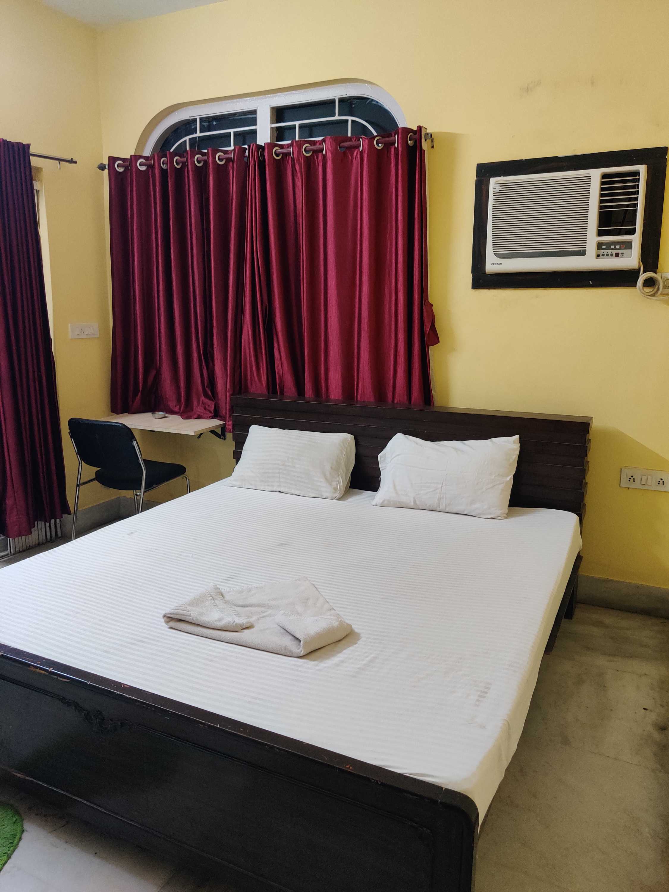 Hotel O Metrortel Guest House - Tap to explore photos