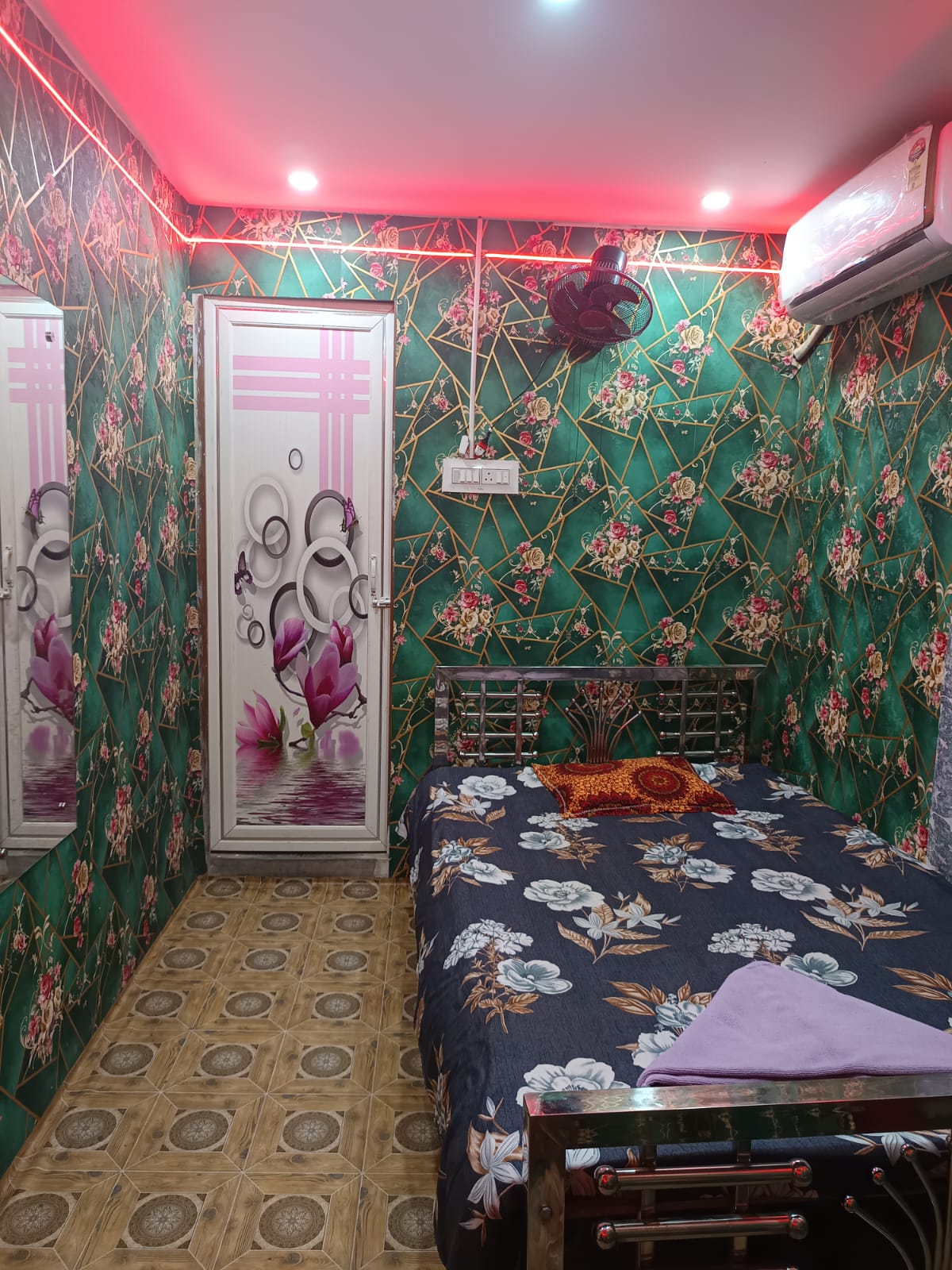 Tara Maa Guest House Teghoria - Tap to explore photos