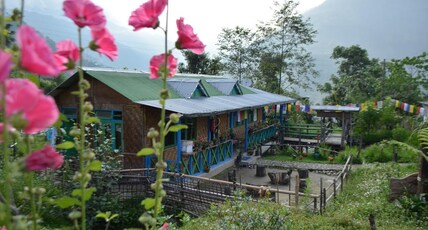 Daragaon Village Retreat(10 mins from Pelling) Room Type - Stone Cottage Room