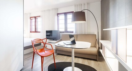 NOVOTEL SUITES PERPIGNAN CENTRE Room Type - Superior Suite with 1 double bed and a convertible sofa