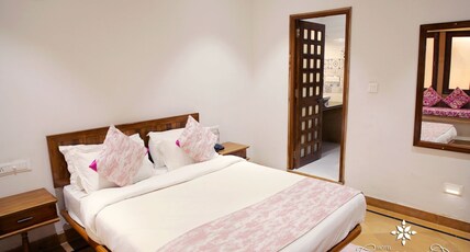 Hotel Chandrangan Excellency Room Type - SUPER DELUXE ROOM