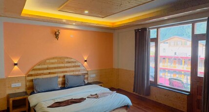 Third eye guest house Room Type - master bedroom with 2 private balcony Third eye guest house Room Type - master bedroom with 2 private balcony