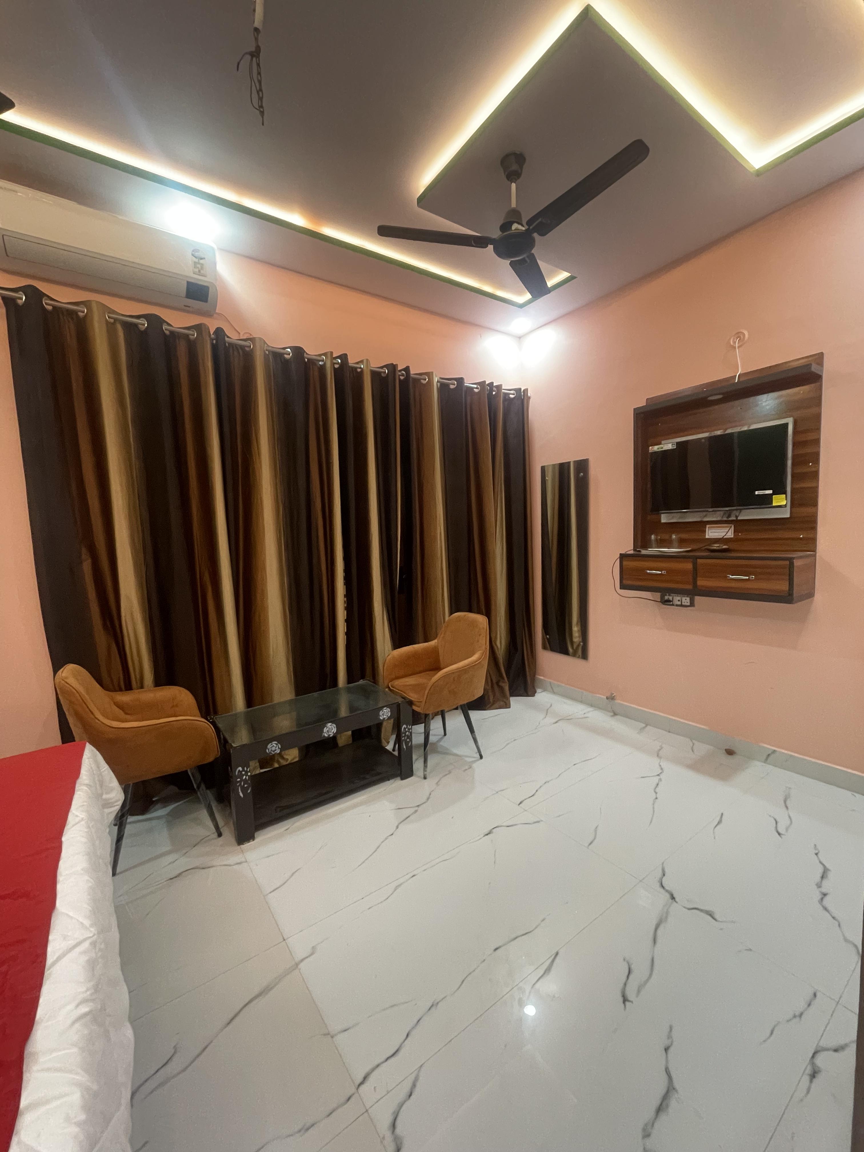 VMP Villa Home Stay - Tap to explore photos