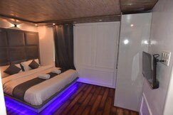 Photos of Serene and shores Resort batkote