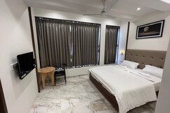 Hotel Antariksh