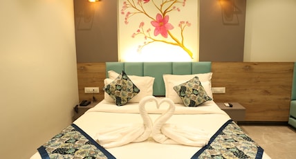 SHRI AAMANTRAN RETREATS Room Type - Premium Deluxe Room SHRI AAMANTRAN RETREATS Room Type - Premium Deluxe Room