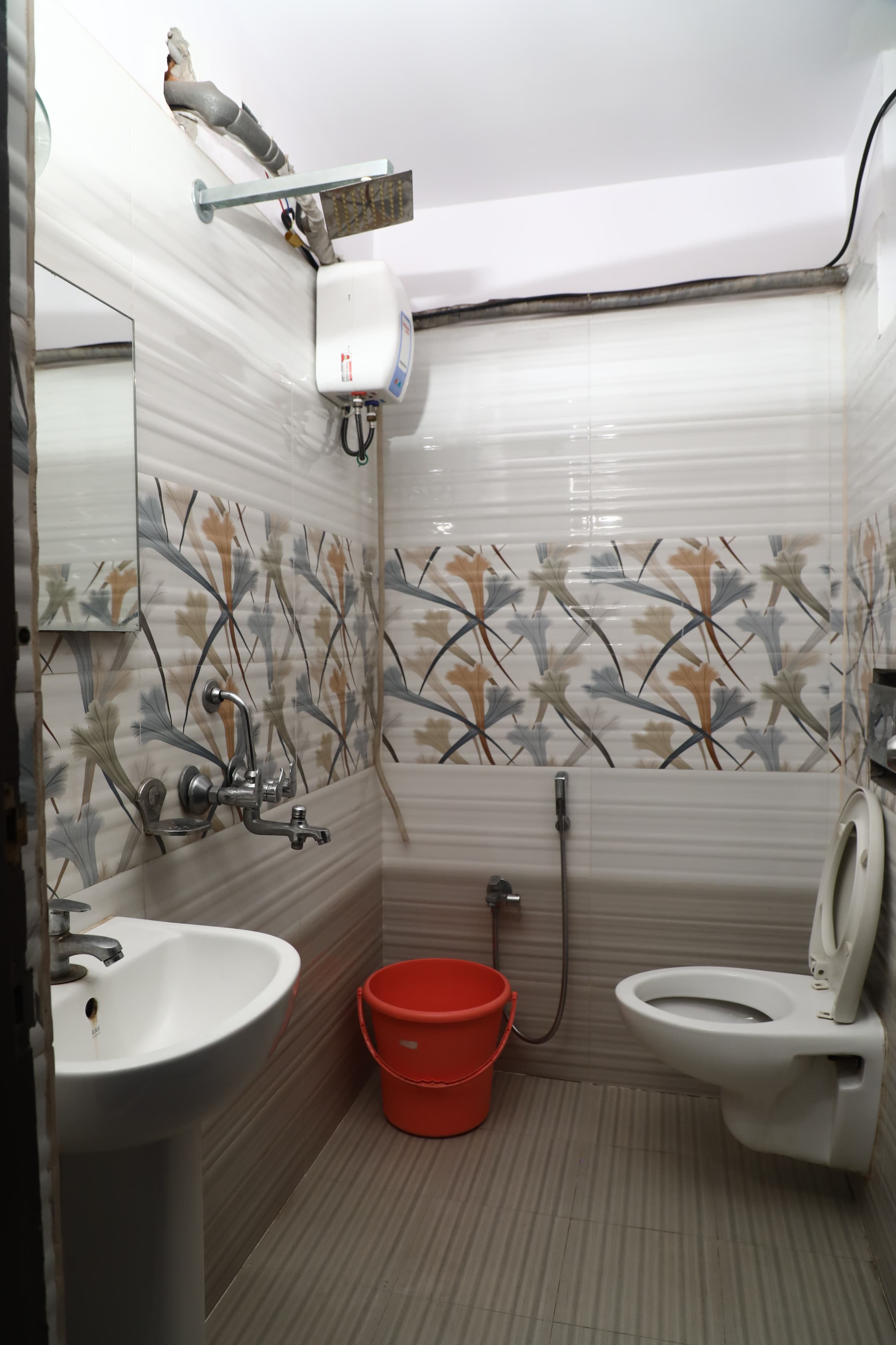 Sai Nivas Guest House - Tap to explore photos