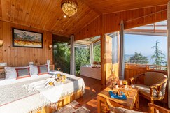 The Glass Treehouse | Jibhi Nest