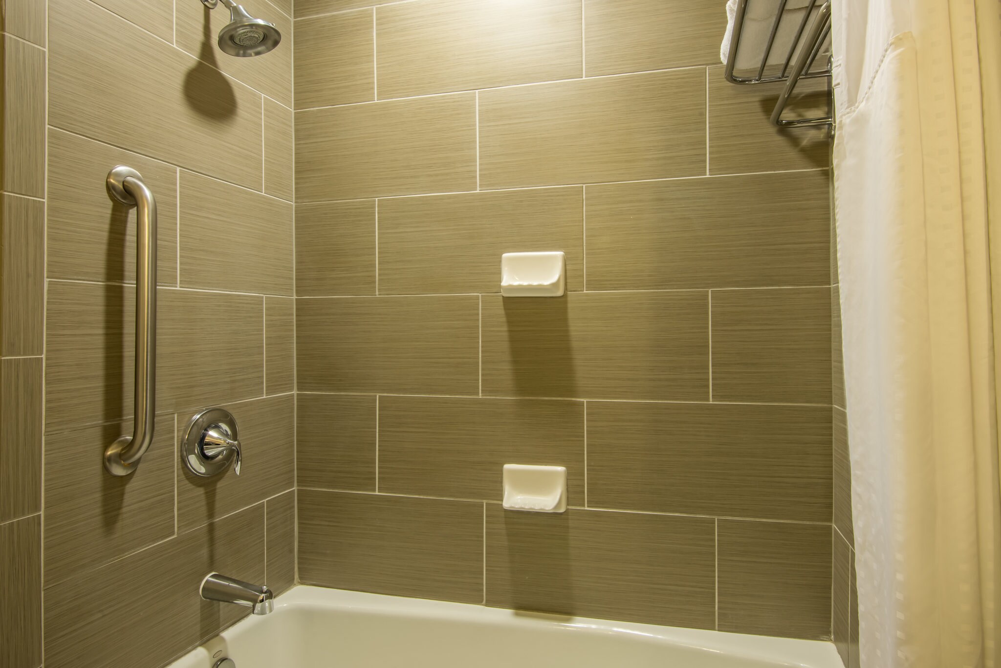 Holiday Inn Express Hotel & Suites Hobbs - Tap to explore photos