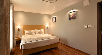 The Royal City Hotel Room Type - Deluxe Room