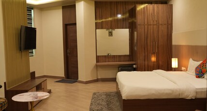 Aman Paradise Hotel & Banquet Room Type - Suite Family Room