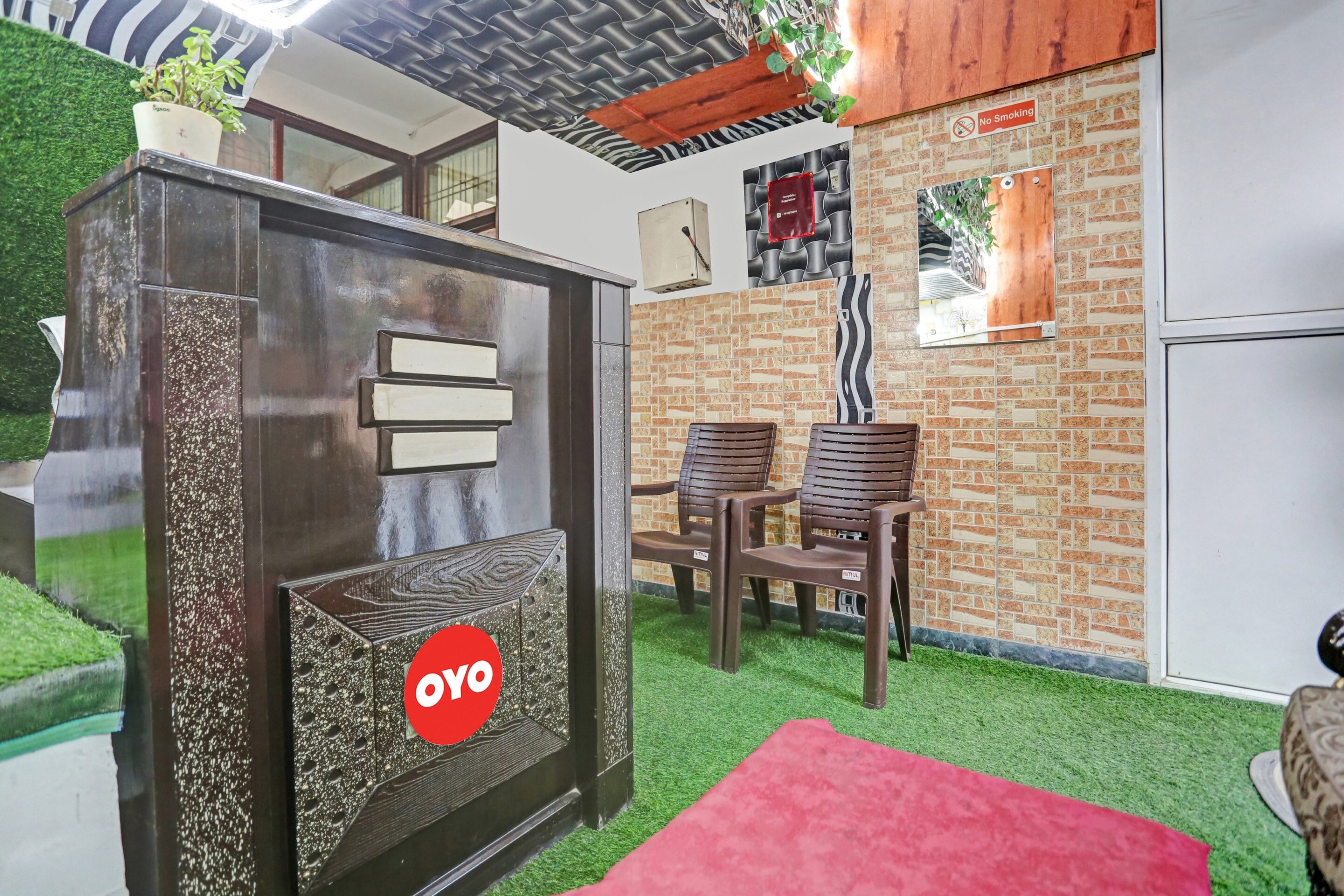 Hotel O Kunj Bihari Inn Near Appu Ghar - Tap to explore photos