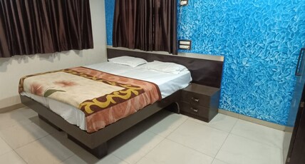 Hotel Mrunal Palace Room Type - Regular AC Room