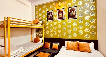 Hotel Reengus Palace Room Type - Drum Room (Two Bunk Bed, One Double Bed