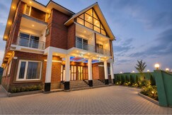 AR Villa and Cottage