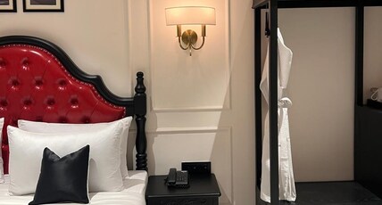 Hotel Bengal Kutir Room Type - Executive Luxury Room With King Bed