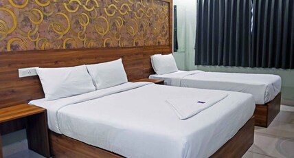 Hotel Grand Residency Yelahanka Room Type - Triple Sharing AC