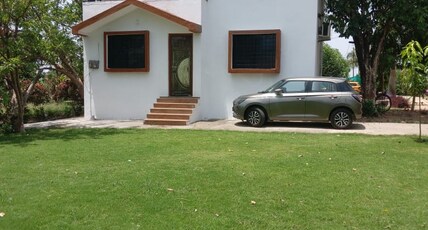 S L Farms & Resort Room Type - Villa
