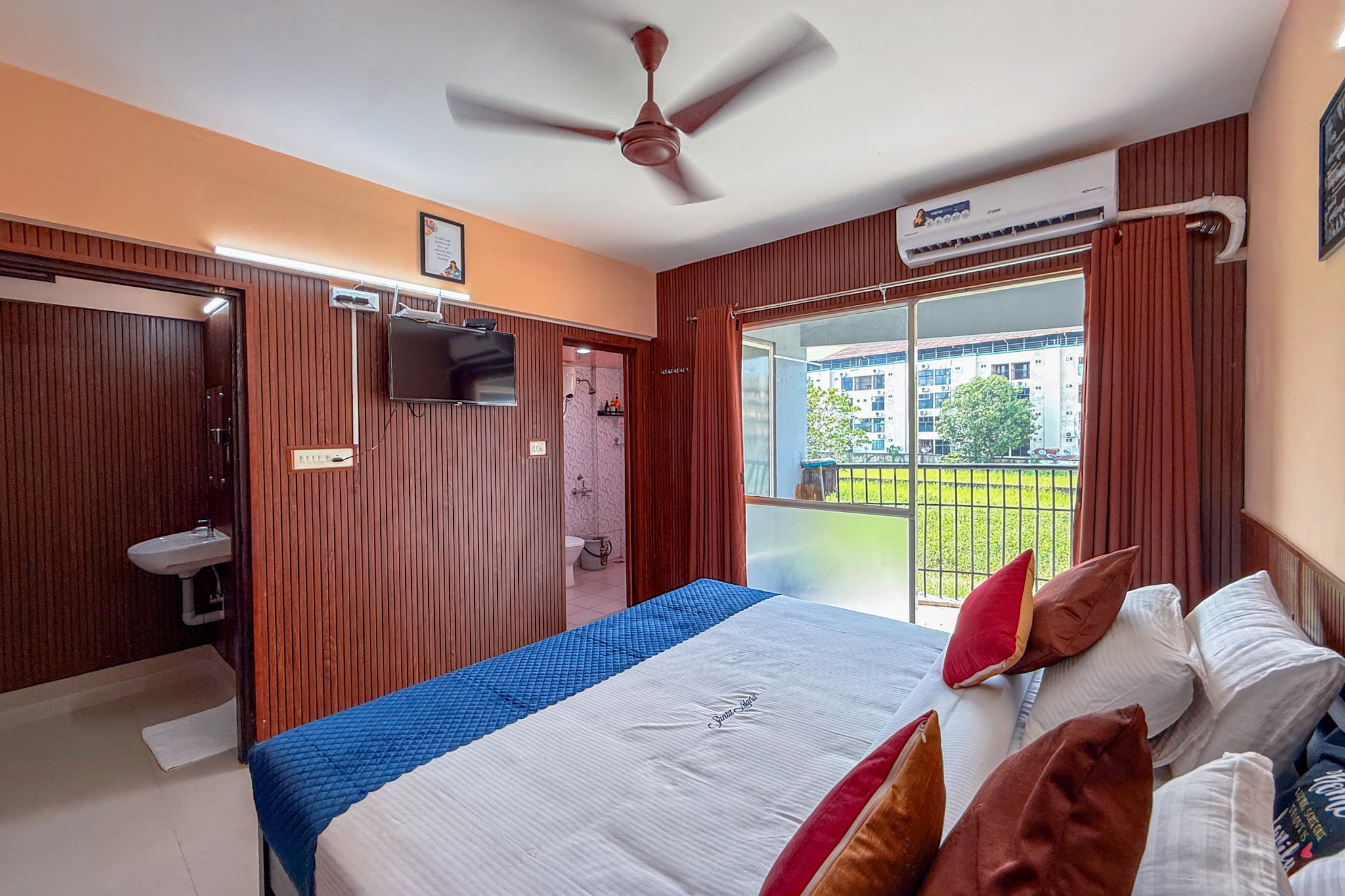 Moonflower Airport 1 BHK Apartment - Tap to explore photos