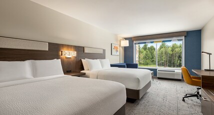 Holiday Inn Express & Suites RHINELANDER Room Type - 2 Queen Suite